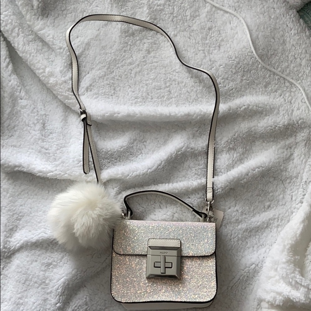 COPY - white/ sparkly purse